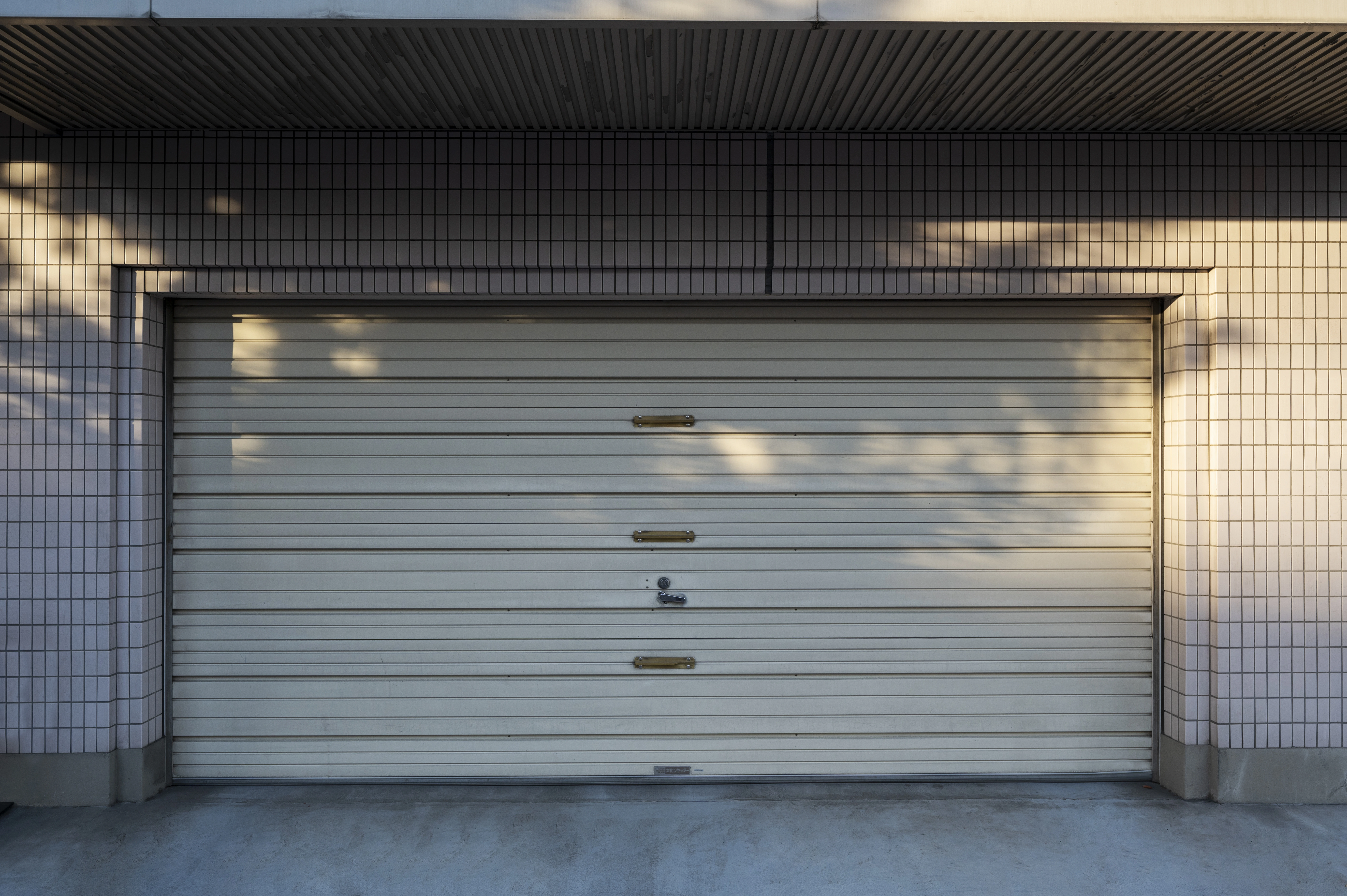 Professional garage door repair and installation in Wilmington, CA